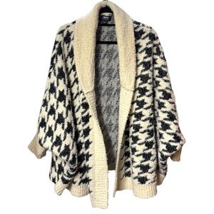 Maeve by Anthropologie Houndstooth Shawl Cardigan O/S